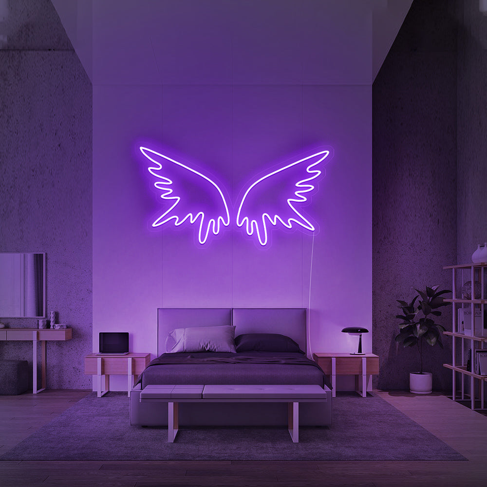 Paars verlichte Angel Wings 2 als trendy photo booth achtergrond voor TikTok video's