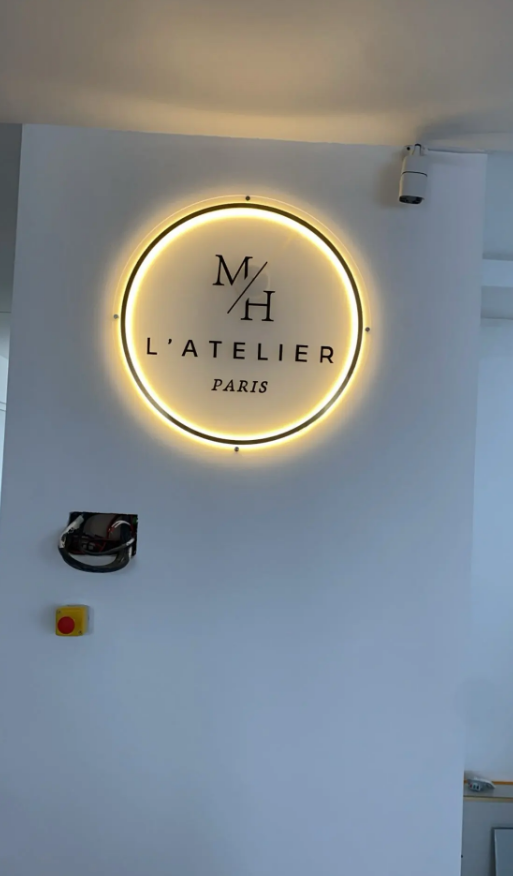 atelier neon logo laten maken